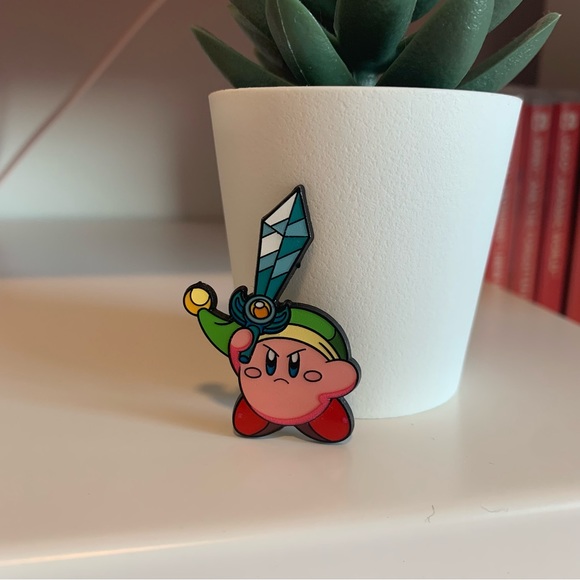 Kirby Legend of Zelda pin - Picture 1 of 1